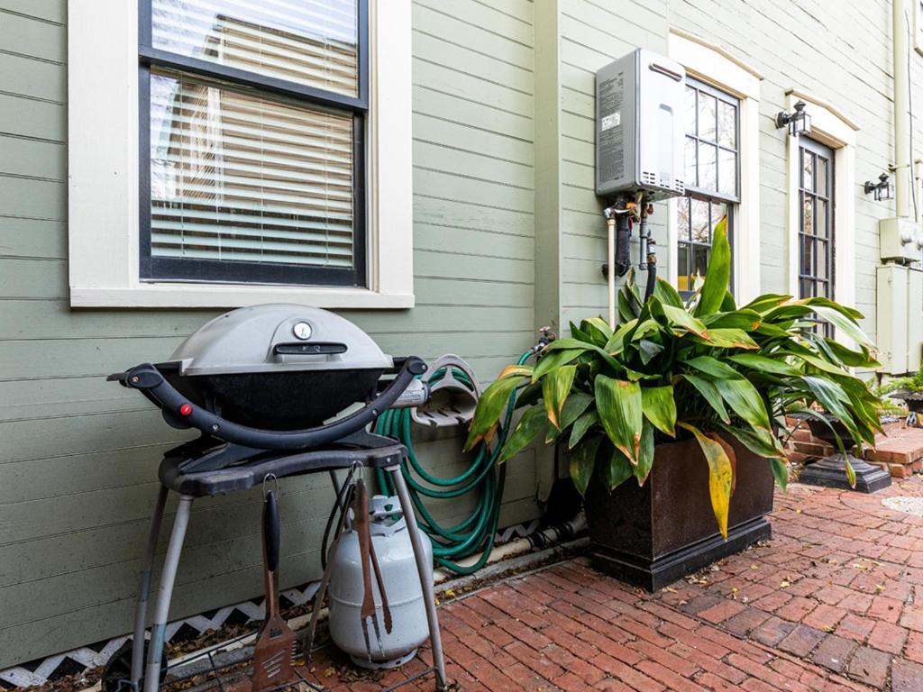 Huntingdon House Vila Savannah Exterior foto